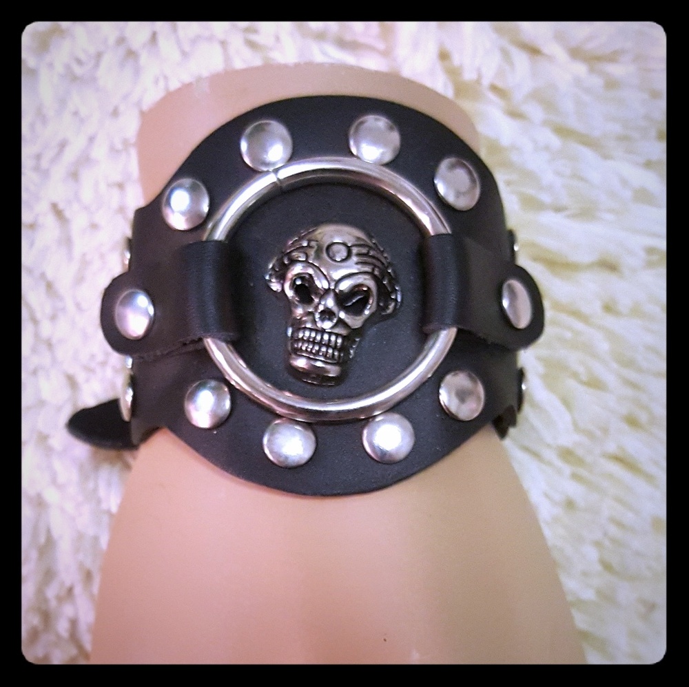 Unisex bracelet